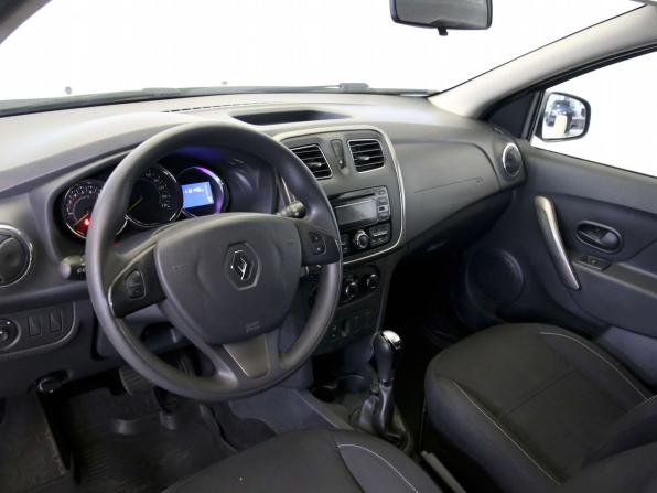 Renault Sandero II с пробегом 2015 года, цена 915 000 рублей, 110021 км, хэтчбек, Автокод Объявления