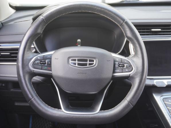 Geely Atlas Pro с пробегом 2022 года, цена 1 850 000 рублей, 97717 км, внедорожник, Автокод Объявления