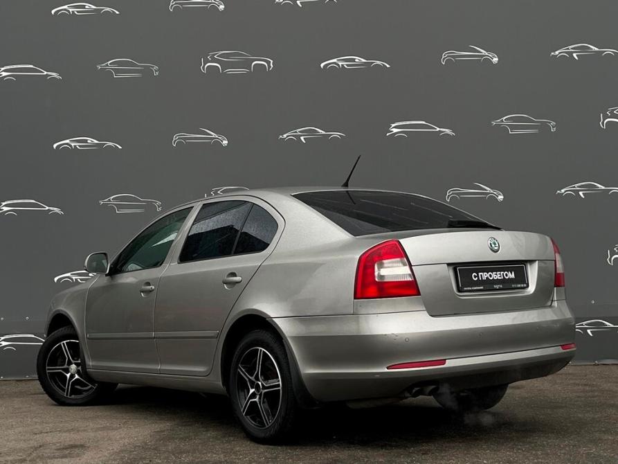 Skoda Octavia II (A5) Рестайлинг Санкт-Петербург  - изображение 4