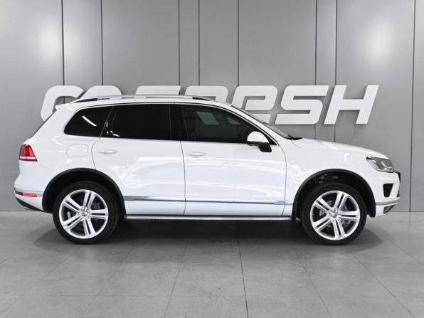 Volkswagen Touareg II Рестайлинг с пробегом 2015 года, цена 2 629 000 рублей, 228472 км, внедорожник, Автокод Объявления