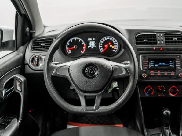 Volkswagen Polo V Рестайлинг с пробегом 2019 года, цена 975 000 рублей, 157720 км, седан, Автокод Объявления