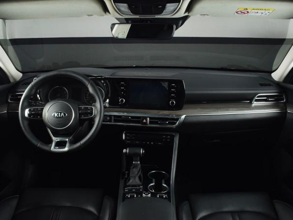 Kia K5 III с пробегом 2021 года, цена 2 299 995 рублей, 43162 км, седан, Автокод Объявления