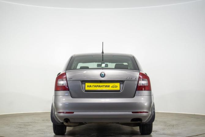 Skoda Octavia II (A5) Рестайлинг с пробегом 2011 года, цена 659 000 рублей, 245000 км, лифтбек, Автокод Объявления