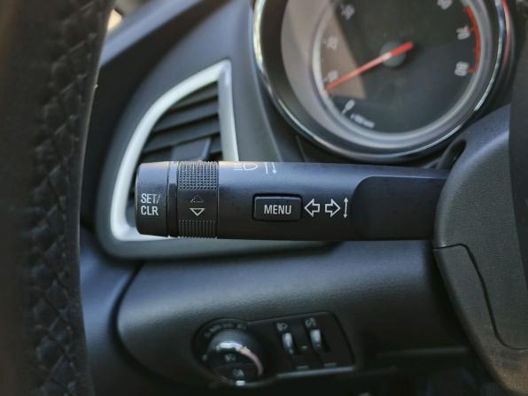 Opel Astra J Рестайлинг с пробегом 2012 года, цена 700 000 рублей, 207000 км, седан, Автокод Объявления
