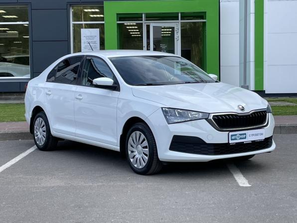 Skoda Rapid II с пробегом 2021 года, цена 1 599 000 рублей, 40282 км, лифтбек, Автокод Объявления