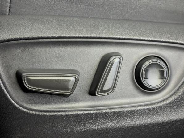 Toyota Land Cruiser 300 Series с пробегом 2022 года, цена 9 990 000 рублей, 57894 км, внедорожник, Автокод Объявления