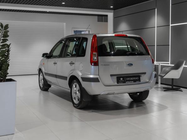 Ford Fusion I Рестайлинг с пробегом 2007 года, цена 370 000 рублей, 217271 км, хэтчбек, Автокод Объявления