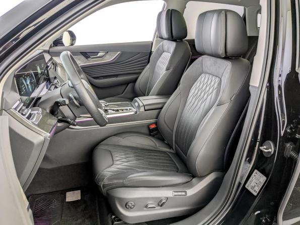 Hongqi HS5 I Рестайлинг с пробегом 2024 года, цена 3 495 000 рублей, 6896 км, внедорожник, Автокод Объявления