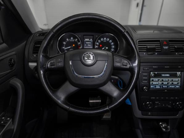Skoda Yeti I с пробегом 2013 года, цена 795 000 рублей, 167005 км, внедорожник, Автокод Объявления