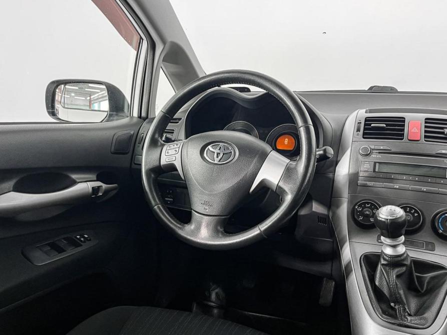 Toyota Auris I Ногинск  - изображение 17