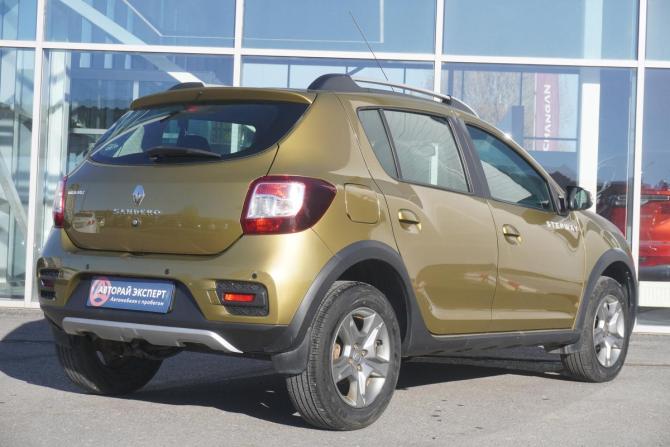 Renault Sandero II с пробегом 2016 года, цена 1 085 000 рублей, 81000 км, хэтчбек, Автокод Объявления