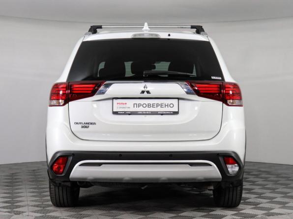 Mitsubishi Outlander III Рестайлинг 3 с пробегом 2021 года, цена 2 200 000 рублей, 87827 км, внедорожник, Автокод Объявления