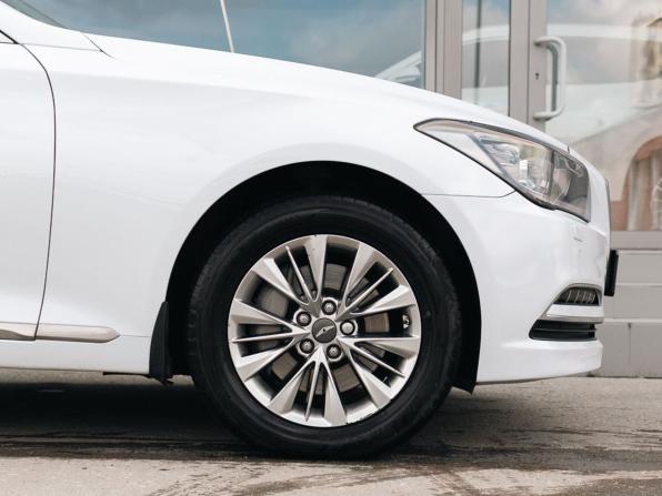 Hyundai Genesis II с пробегом 2014 года, цена 2 100 000 рублей, 230394 км, седан, Автокод Объявления