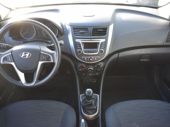 Hyundai Solaris I Рестайлинг с пробегом 2015 года, цена 867 000 рублей, 130126 км, хэтчбек, Автокод Объявления