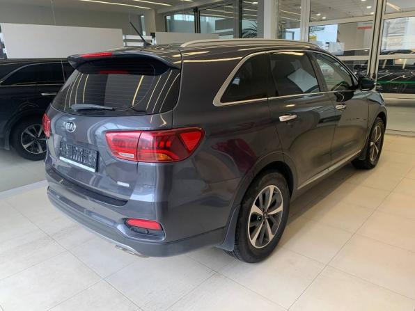 Kia Sorento III Prime Рестайлинг с пробегом 2019 года, цена 2 500 000 рублей, 130000 км, внедорожник, Автокод Объявления