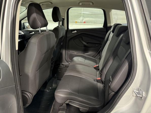 Ford Kuga II Рестайлинг с пробегом 2017 года, цена 1 769 800 рублей, 80000 км, внедорожник, Автокод Объявления
