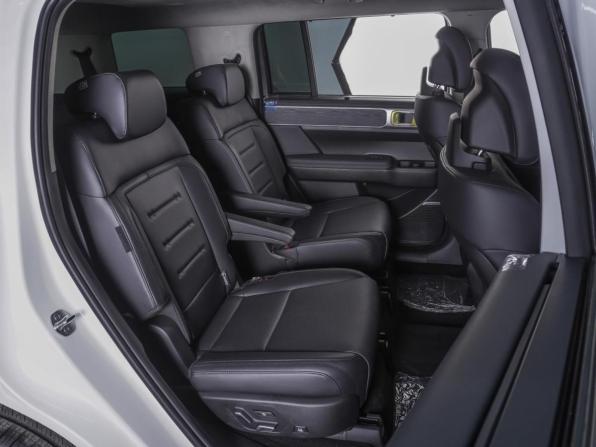 Hyundai Santa Fe V (MX5) с пробегом 2026 года, цена 5 550 000 рублей, 137 км, внедорожник, Автокод Объявления