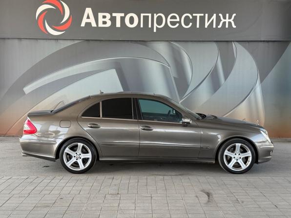 Mercedes-Benz E-Класс III (W211 S211) Рестайлинг с пробегом 2008 года, цена 900 000 рублей, 246054 км, седан, Автокод Объявления
