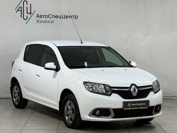 Renault Sandero II с пробегом 2017 года, цена 749 800 рублей, 114000 км, хэтчбек, Автокод Объявления