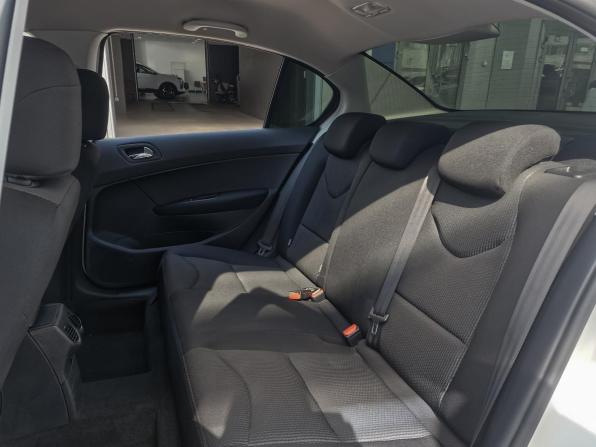 Peugeot 408 I с пробегом 2013 года, цена 551 000 рублей, 160162 км, седан, Автокод Объявления