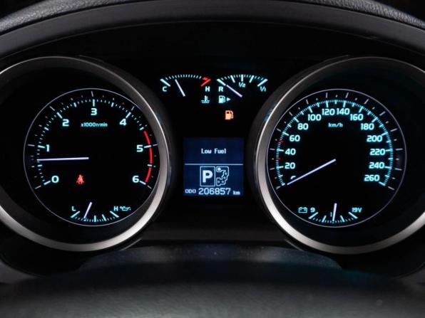 Toyota Land Cruiser 200 Series с пробегом 2010 года, цена 2 899 000 рублей, 206856 км, внедорожник, Автокод Объявления
