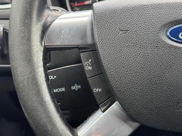 Ford Focus II Рестайлинг с пробегом 2008 года, цена 525 000 рублей, 279228 км, хэтчбек, Автокод Объявления