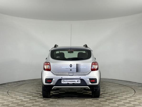 Renault Sandero II Рестайлинг с пробегом 2019 года, цена 1 300 000 рублей, 89202 км, хэтчбек, Автокод Объявления