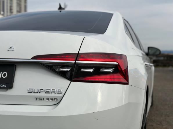Skoda Superb III Рестайлинг с пробегом 2023 года, цена 2 945 000 рублей, 85600 км, лифтбек, Автокод Объявления