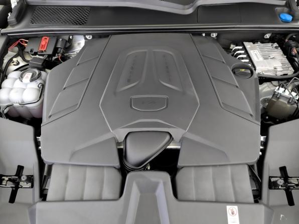 Porsche Cayenne III Рестайлинг с пробегом 2024 года, цена 12 250 000 рублей, 27633 км, внедорожник, Автокод Объявления