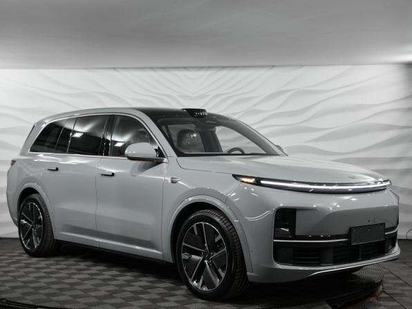 Новый Li Auto (Lixiang) L9 I Рестайлинг 2025 года, цена 12 090 000 рублей, внедорожник, Автокод Объявления