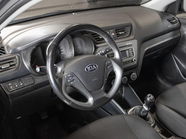 Kia Rio III Рестайлинг с пробегом 2017 года, цена 1 230 000 рублей, 97005 км, хэтчбек, Автокод Объявления