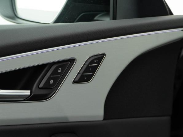 Audi Q8 I (4M) Рестайлинг с пробегом 2025 года, цена 13 097 077 рублей, 22 км, внедорожник, Автокод Объявления