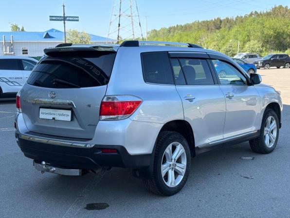 Toyota Highlander II (XU40) Рестайлинг с пробегом 2010 года, цена 1 950 000 рублей, 199834 км, внедорожник, Автокод Объявления