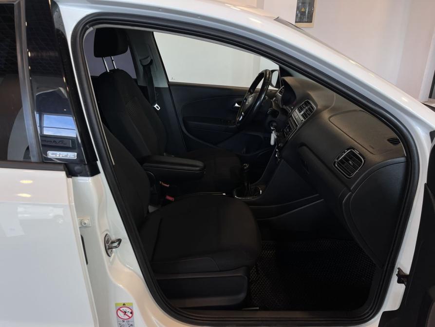 Volkswagen Polo V Рестайлинг Чебоксары  - изображение 28