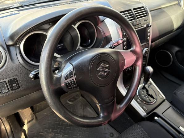Suzuki Grand Vitara II Рестайлинг с пробегом 2010 года, цена 819 000 рублей, 303948 км, внедорожник, Автокод Объявления