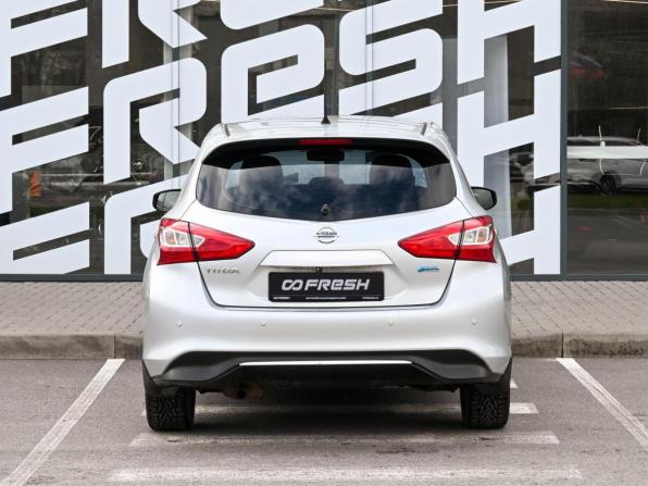 Nissan Tiida II с пробегом 2015 года, цена 1 064 900 рублей, 159948 км, хэтчбек, Автокод Объявления