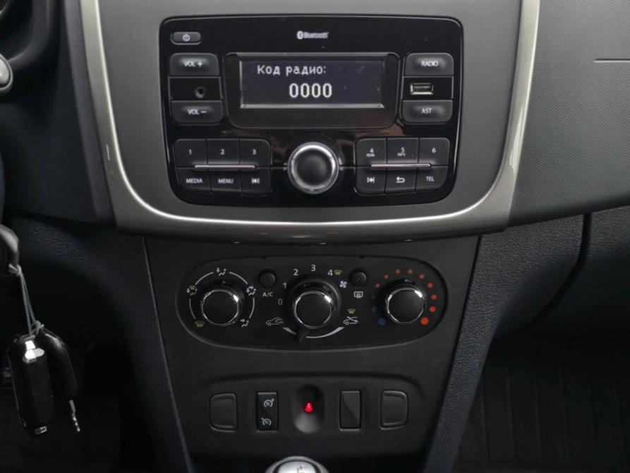 Renault Sandero II Рестайлинг Санкт-Петербург  - изображение 16