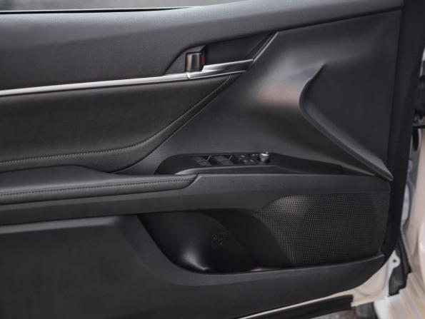 Toyota Camry VIII (XV70) Рестайлинг с пробегом 2021 года, цена 3 443 000 рублей, 63250 км, седан, Автокод Объявления