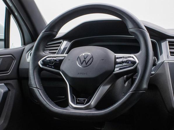 Volkswagen Tiguan II Рестайлинг с пробегом 2021 года, цена 3 150 000 рублей, 104000 км, внедорожник, Автокод Объявления
