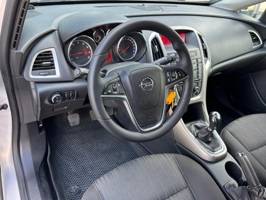 Opel Astra J Энгельс  - изображение 10