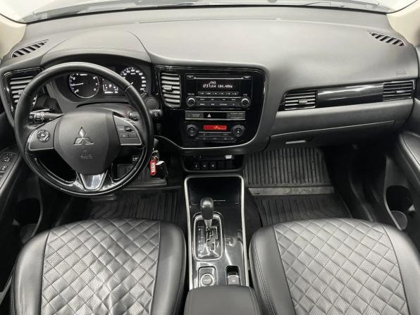 Mitsubishi Outlander III Рестайлинг 3 с пробегом 2019 года, цена 1 799 000 рублей, 209500 км, внедорожник, Автокод Объявления