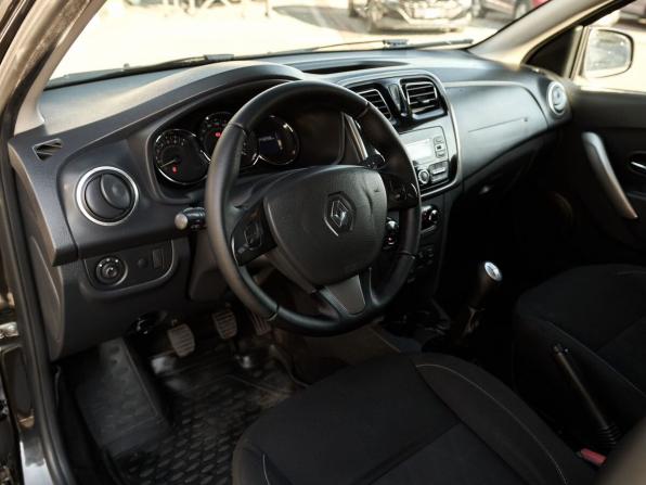 Renault Sandero II с пробегом 2017 года, цена 840 000 рублей, 145889 км, хэтчбек, Автокод Объявления