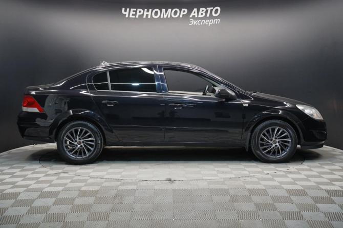 Opel Astra H Рестайлинг с пробегом 2008 года, цена 550 000 рублей, 190000 км, седан, Автокод Объявления