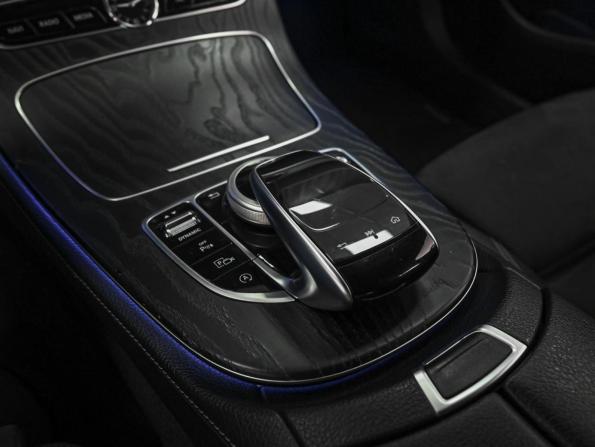 Mercedes-Benz E-Класс V (W213 S213 C238) с пробегом 2019 года, цена 3 449 000 рублей, 146720 км, седан, Автокод Объявления