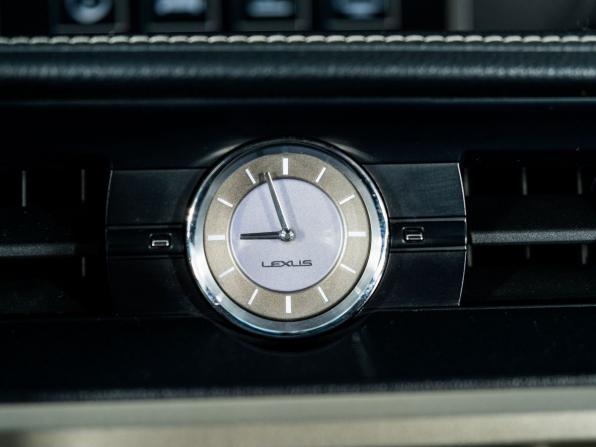 Lexus ES VI с пробегом 2015 года, цена 2 660 000 рублей, 197699 км, седан, Автокод Объявления