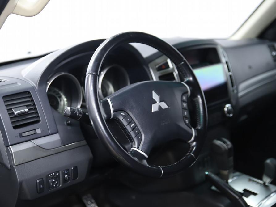 Mitsubishi Pajero IV Рестайлинг 2 Уфа  - изображение 11