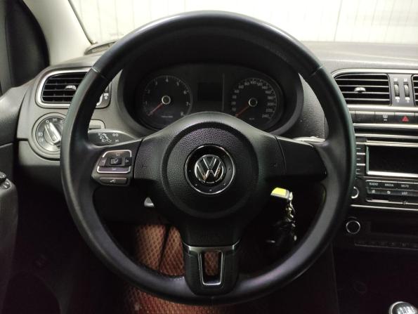 Volkswagen Polo V с пробегом 2013 года, цена 755 000 рублей, 155544 км, седан, Автокод Объявления