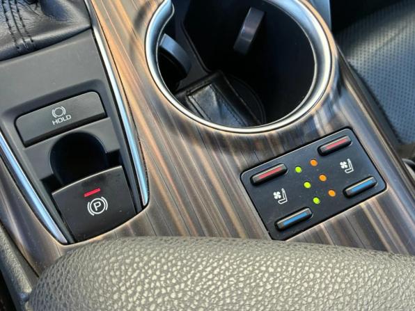 Toyota Camry VIII (XV70) с пробегом 2018 года, цена 2 499 000 рублей, 192386 км, седан, Автокод Объявления