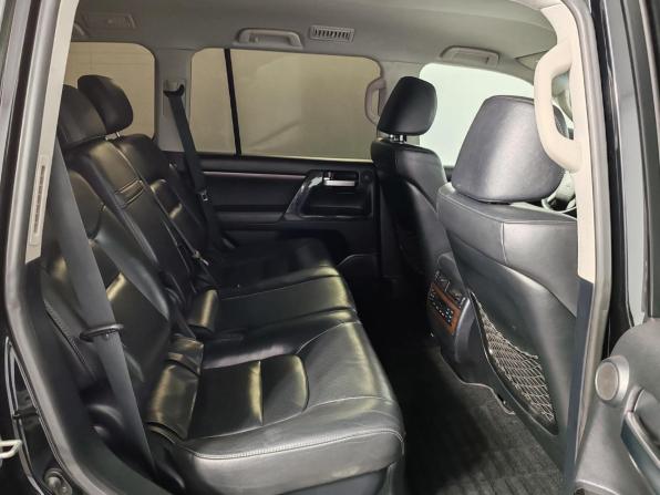 Toyota Land Cruiser 200 Series Рестайлинг 2 с пробегом 2015 года, цена 3 830 000 рублей, 382361 км, внедорожник, Автокод Объявления