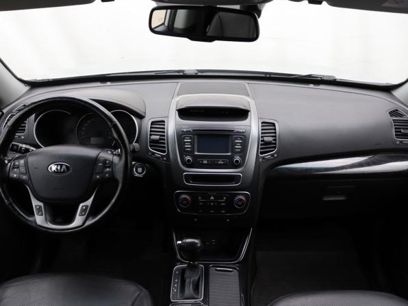Kia Sorento II Рестайлинг с пробегом 2018 года, цена 2 325 000 рублей, 133957 км, внедорожник, Автокод Объявления